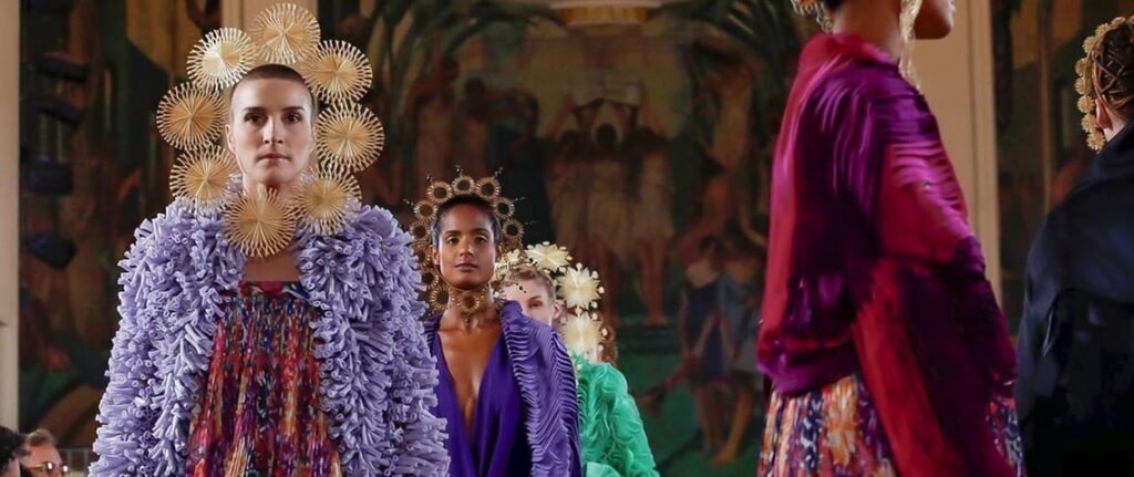 paris moda haftası