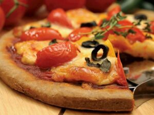domatesli ve mozzarella peynirli pizza 11f27d48 5dc5 4dfa 975d 932df1dc68a5